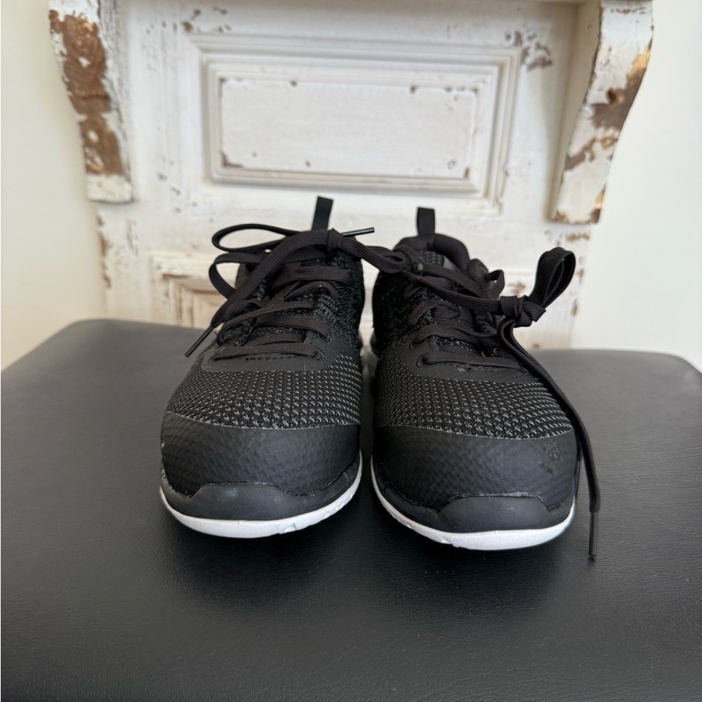 New in box Reebok black work tennis shoes size 6 - Picture 3 of 10